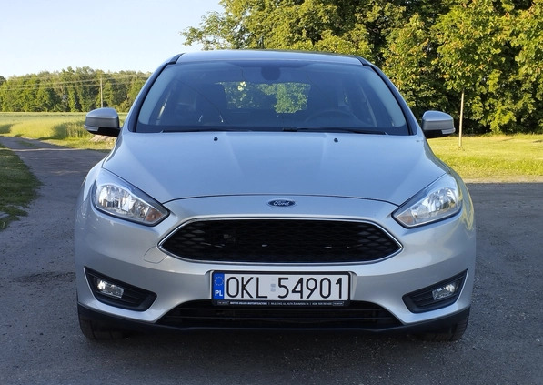 Ford Focus cena 40467 przebieg: 127000, rok produkcji 2018 z Niemcza małe 704